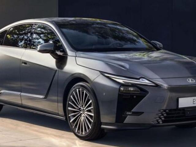 Lexus'un yeni nesil ES modeli T&uuml;rkiye pazarına giriyor