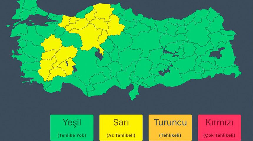 İ&ccedil;işleri Bakanlığı'ndan 'sağanak' uyarısı! &Ccedil;ok sayıda il i&ccedil;in sarı alarm