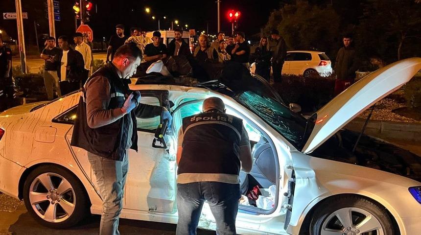 Muğla'da feci kaza! Motosikletle otomobil &ccedil;arpıştı: 1 &ouml;l&uuml;, 3 yaralı