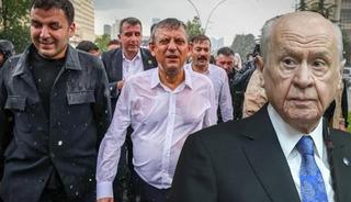 Devlet Bah&ccedil;eli'den, &Ouml;zg&uuml;r &Ouml;zel'e uyarı: "&Ccedil;ok ıslandın sağlığına dikkat et"