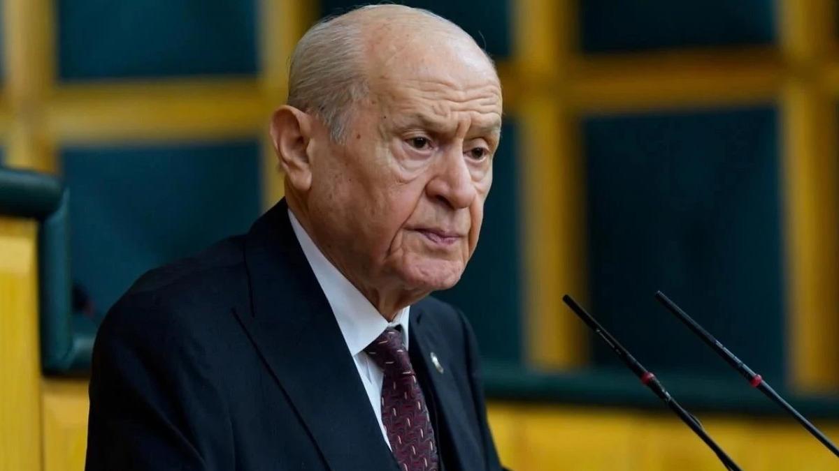 Devlet Bahçeli den, Özgür Özel e uyarı: "Çok ıslandın sağlığına dikkat et" 2