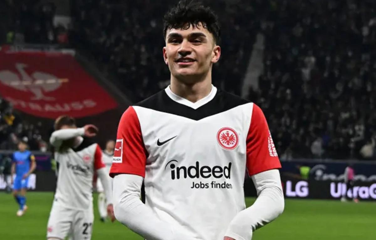 Galatasaray da 10 numara harekatı! Silva el yaktı, rota Can Uzun 2