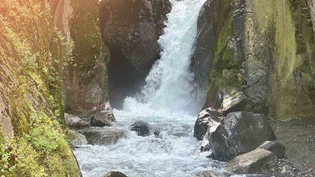 Saitabat Şelalesi eski ihtişamlı günlerine döndü