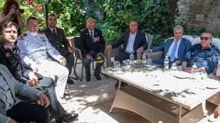 Kuşadası’nda ilçe protokolü bayramlaştı