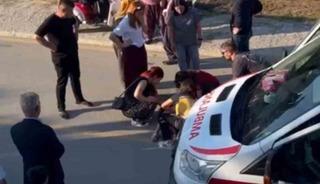 Sakarya&rsquo;da yola aniden fırlayan 5 yaşındaki &ccedil;ocuğa otomobil &ccedil;arptı