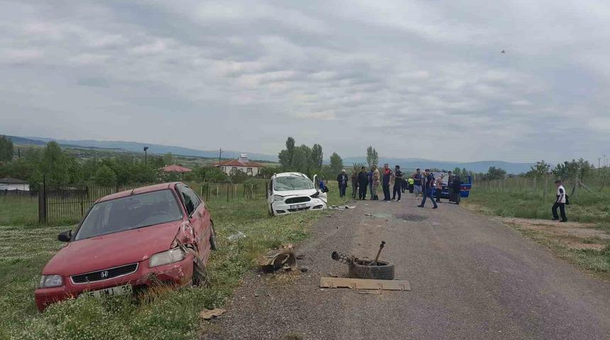 Bing&ouml;l&rsquo;de trafik kazası: 2 yaralı