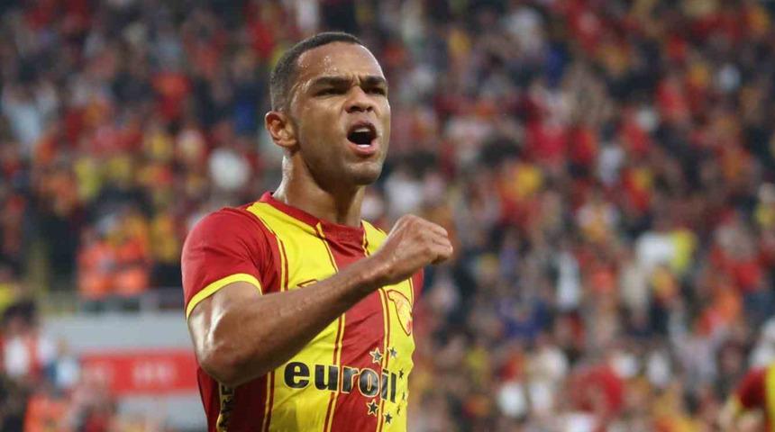 G&ouml;ztepe'den Fransa'ya transfer oluyor!