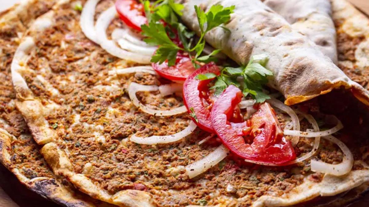 Fethiye deki 1.450 TL lik lahmacun g&uuml;ndem olmuştu! Bakanlık işletmeye ceza kesti 2