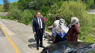Kavşakta iki otomobil çarpıştı: 4 Yaralı