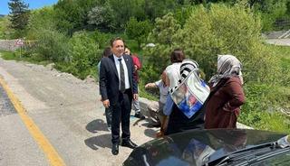 Kavşakta iki otomobil &ccedil;arpıştı: 4 Yaralı