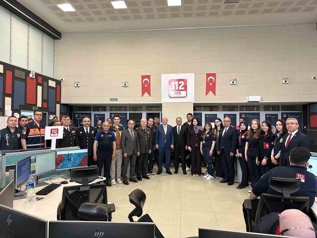Çankırı’da protokol üyeleri, bayramda çalışan kurum personelleriyle bayramlaştı 2