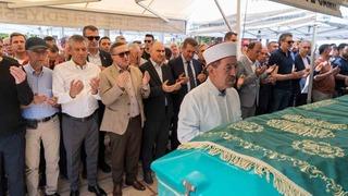 Özgür Özel’in acı günü! Cenazeye CHP'liler akın etti