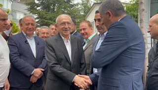 Kılı&ccedil;daroğlu'dan yeni g&ouml;r&uuml;nt&uuml;! Evinin &ouml;n&uuml;ne gelenleri g&ouml;r&uuml;nce...