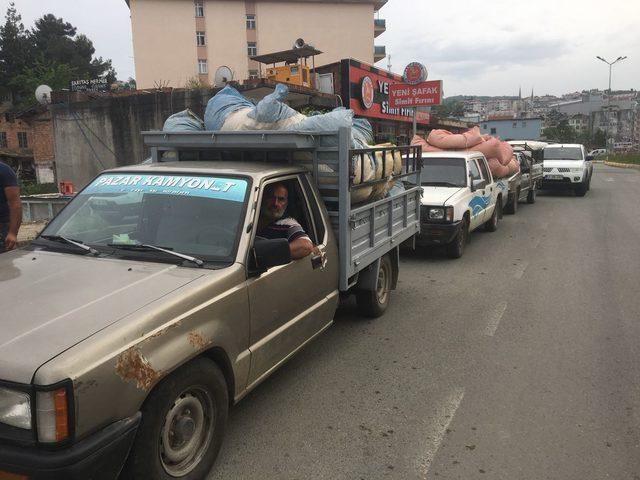 Çay üreticisi hasat için acele edince fiyat düştü