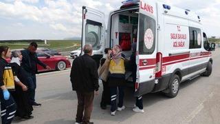 Malatya'da minibüs ve hafif ticari araç kazası: 8 yaralı