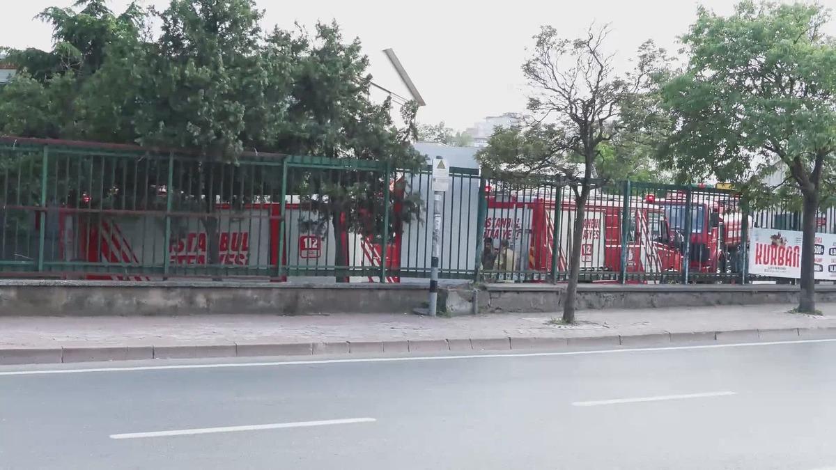 İstanbul da hastanede yangın paniği! Hastalar tahliye edildi 1