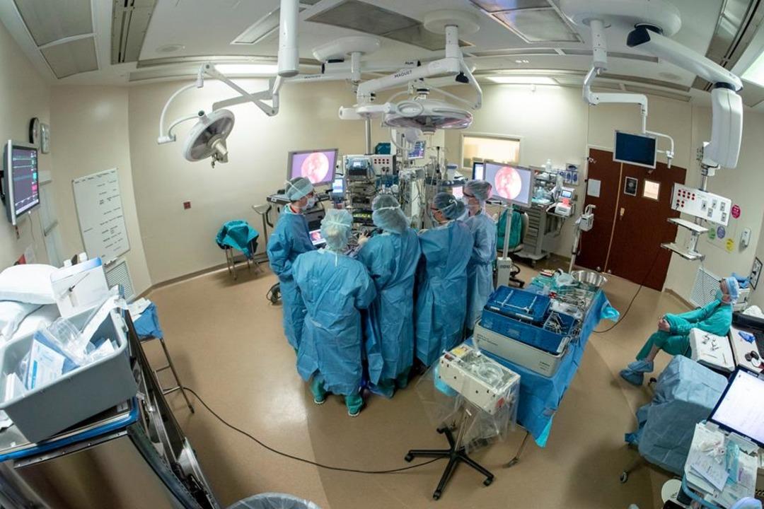 Yıllardır nezle olduğunu sanıyordu ama meğer beyni burnundan akıyormuş! 