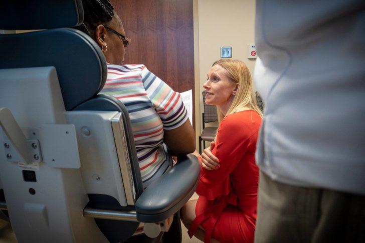 Yıllardır nezle olduğunu sanıyordu ama meğer beyni burnundan akıyormuş!  G4