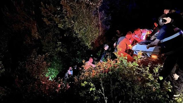Kastamonu’da otomobil 150 metre yüksekten uçuruma yuvarlandı: 1 ölü, 3 yaralı 1