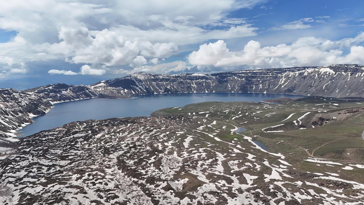 Hem yazı hem de kışı aynı anda yaşayan sürpriz yer! 3