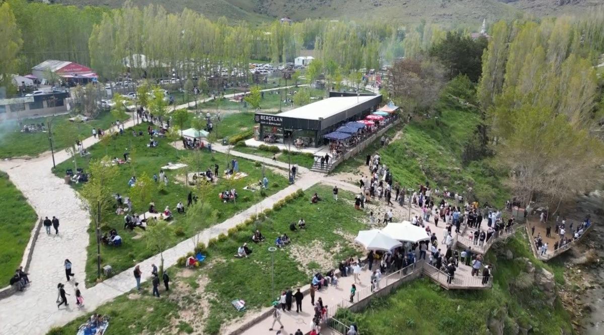 Doldu taştı: Akın ettiler Aşırı yoğunluk var, araç yeri kalmadı 2