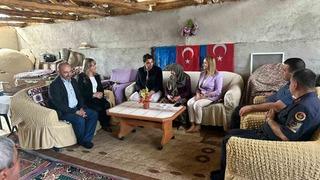 Son dakika: Refiye anne bayramda yalnız kalmadı