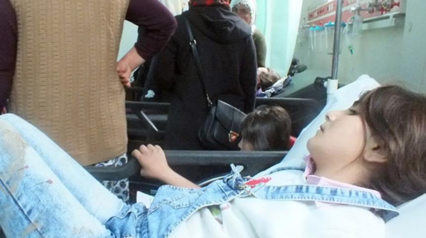 Muş'un Malazgirt ilçesinde bir öğrenci servisi köprüden uçtu: Ölü ve yaralılar var!