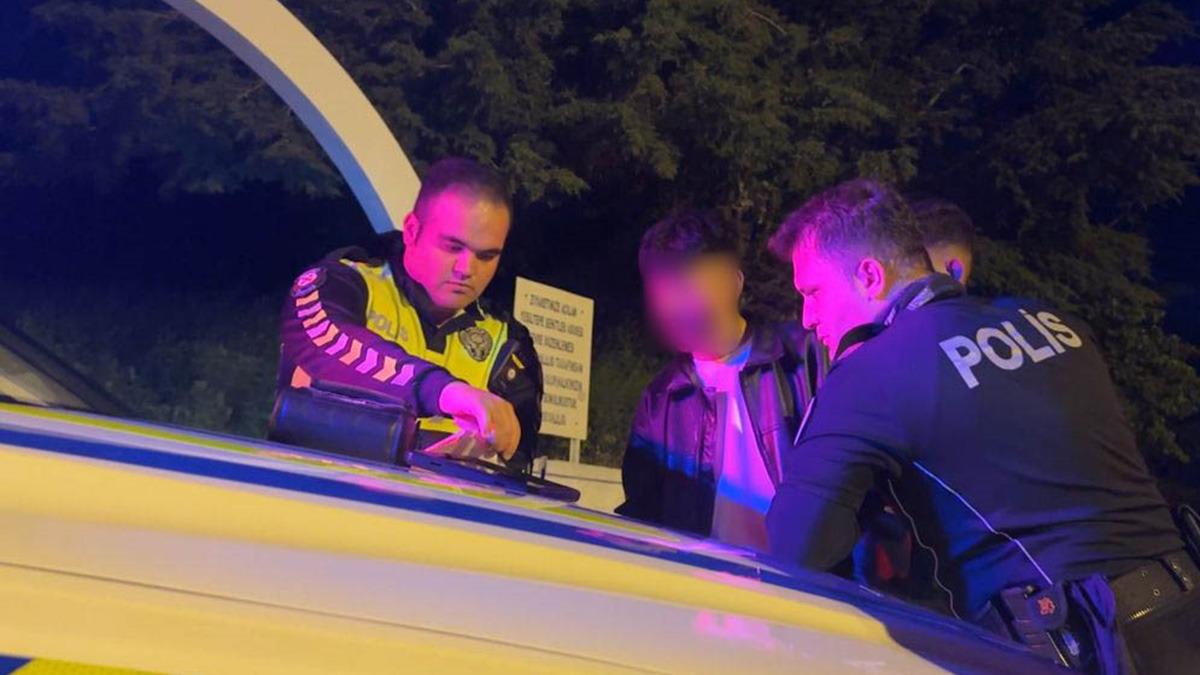 Yedikleri cezaya inanamadılar! Toplamak için 3 kişi hesap makinesi kullandı