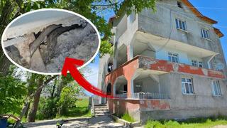 Tuvaletten bile çıkıyorlar! Muş’taki bu evi adeta yılanlar bastı