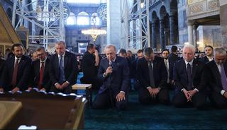 Cumhurbaşkanı Erdoğan Ayasofya'da Kur&rsquo;an okudu!