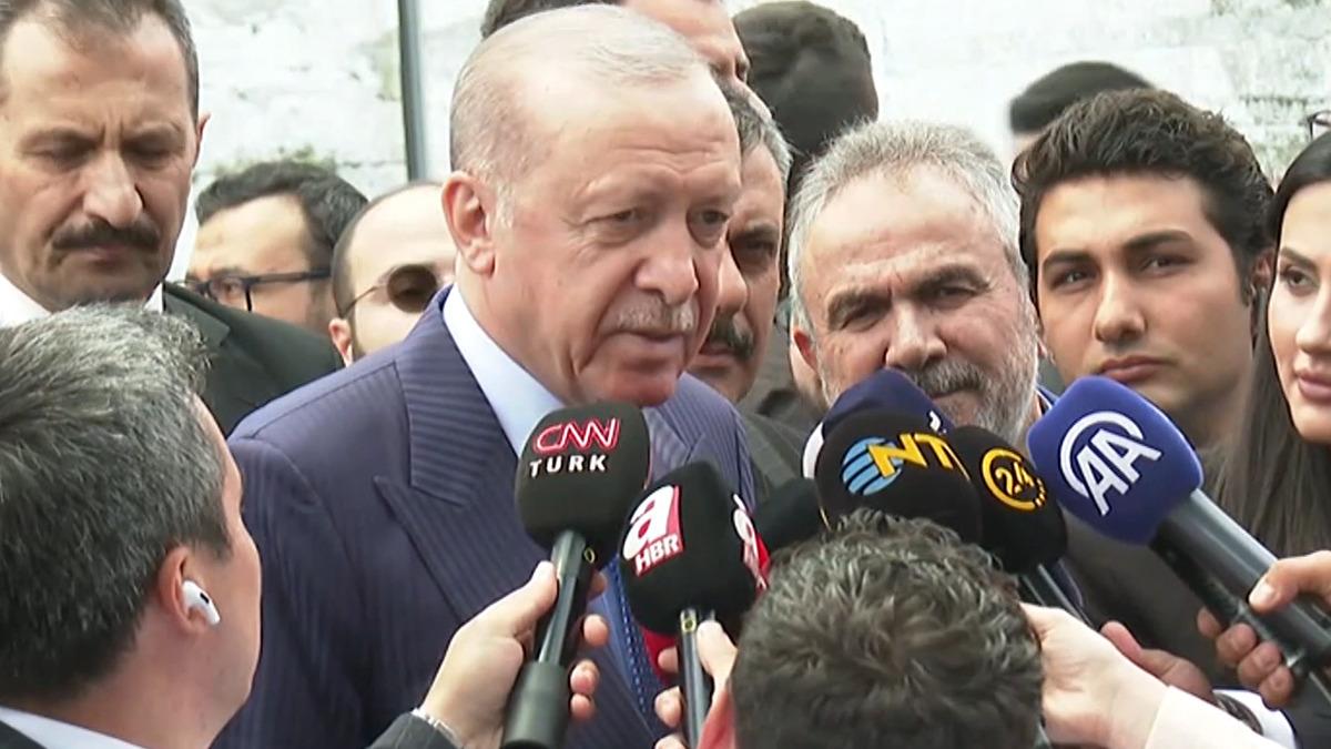 Cumhurbaşkanı Erdoğan Ayasofya da Kur’an okudu! 2