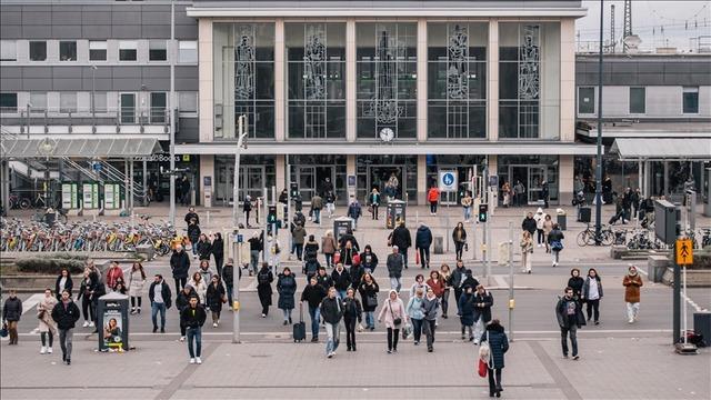 Almanya'da işsiz sayısı 4 ay sonra 3 milyon sınırının altına indi