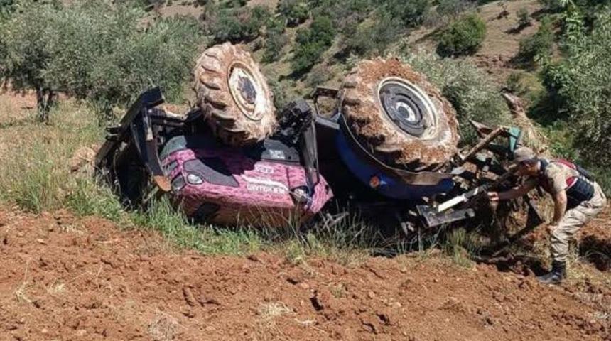 Gaziantep&rsquo;te devrilen trakt&ouml;r&uuml;n s&uuml;r&uuml;c&uuml;s&uuml; hayatını kaybetti