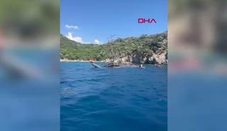 Marmaris'te tur teknesi battı! Ekipler sevk edildi