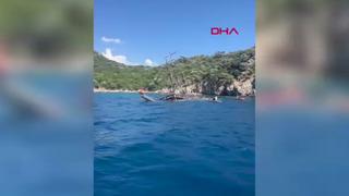 Marmaris'te tur teknesi battı! Ekipler sevk edildi