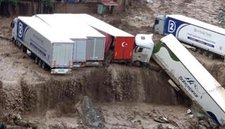 Osmaniye&rsquo;deki heyelanda 6 tır zarar g&ouml;rd&uuml;