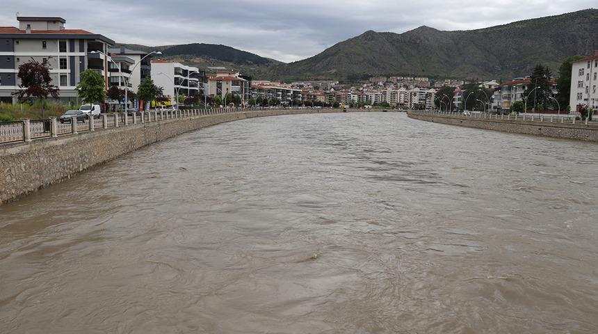 Amasya'da Yeşilırmak'ın debisi y&uuml;kseldi