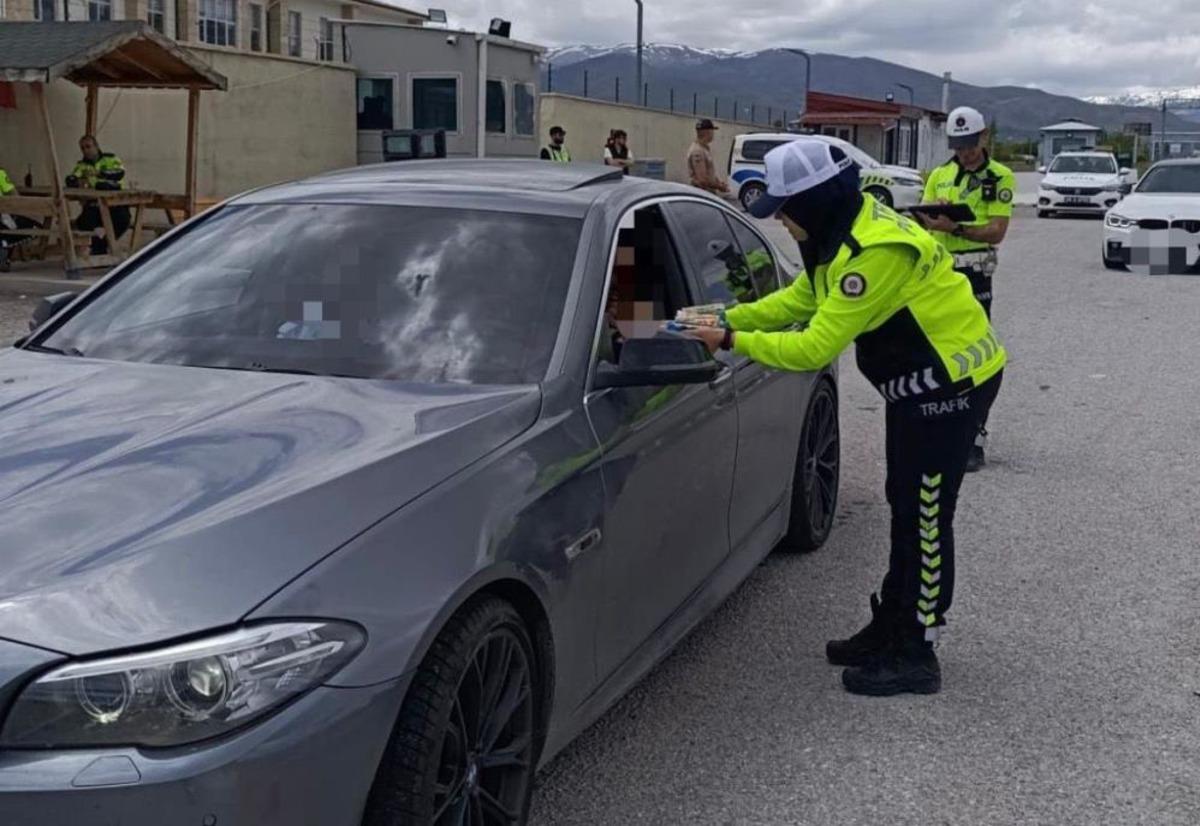 Erzincan da bayram tedbirleri kapsamında sivil otobüs denetimi yapıldı 2