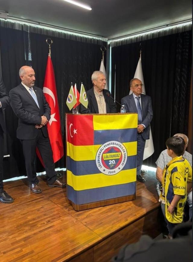 Aziz Yıldırım'a Lüleburgaz'da meşaleli karşılama