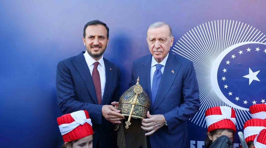 Cumhurbaşkanı Erdoğan&rsquo;a anlamlı hediye