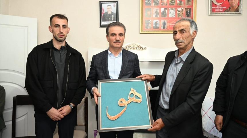 Şehit ailelerine bayram ziyareti