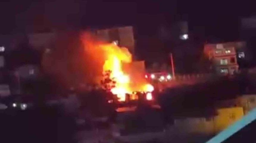 Gecekonduda korkutan yangın: Mutfak t&uuml;p&uuml; patladı