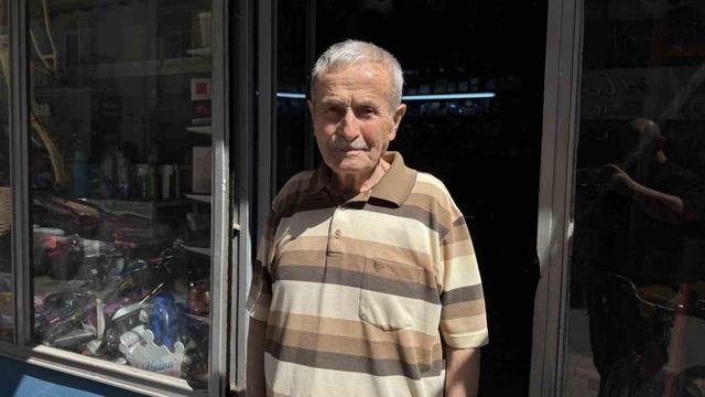 72 yıllık mesleğini, 85 yaşında ilk günkü heyecanla sürdürüyor 4