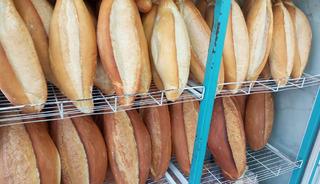 Bir il&ccedil;ede 15 TL'ye satılan ekmek ve simit fiyatı 20 TL'ye &ccedil;ıktı