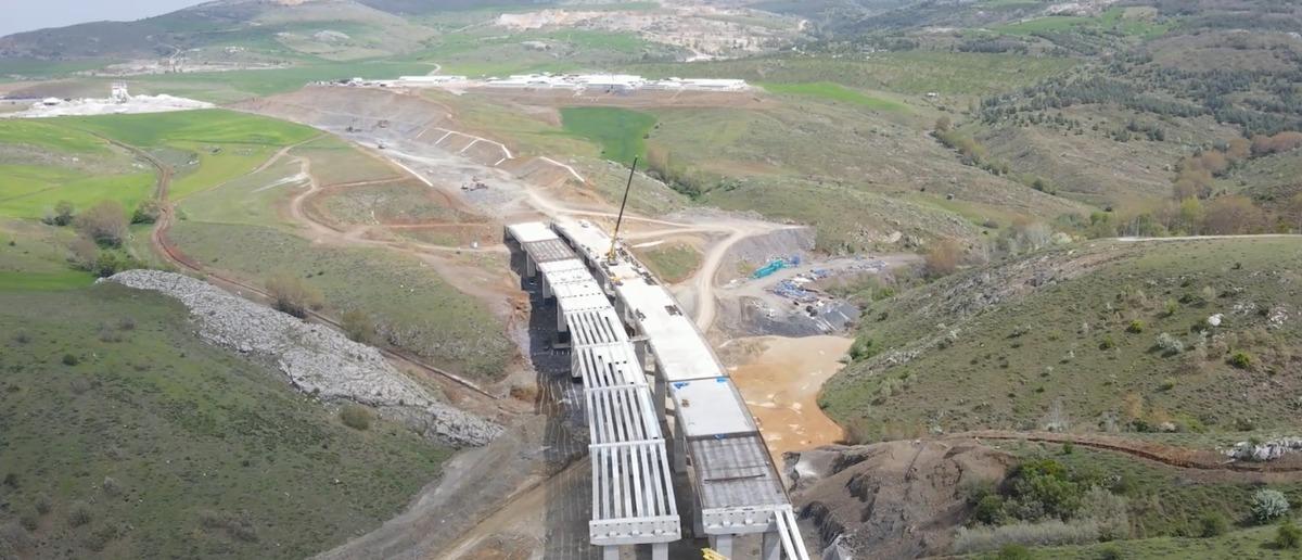 &Ccedil;alışmalar hızlandı: 42 ili birbirine bağlayacak 4