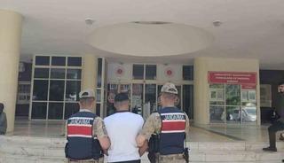 Hırsızlık su&ccedil;undan aranan şahıs yakalandı