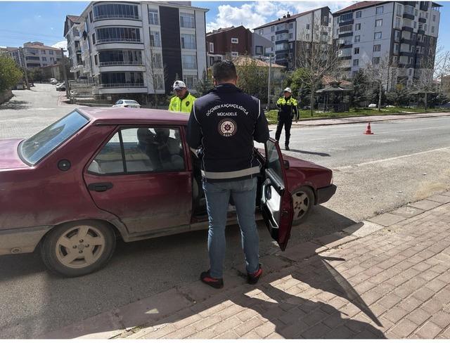 Kırşehir&rsquo;de 30 d&uuml;zensiz g&ouml;&ccedil;men yakalandı 1