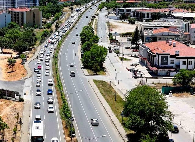 Muğla&rsquo;da tatilcilerin d&ouml;n&uuml;ş yolcuğu başladı 2