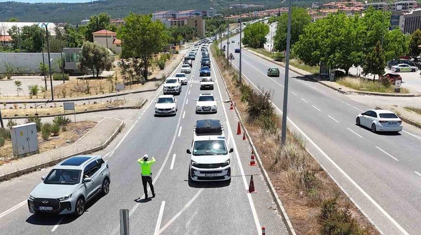 Muğla&rsquo;da tatilcilerin d&ouml;n&uuml;ş yolcuğu başladı