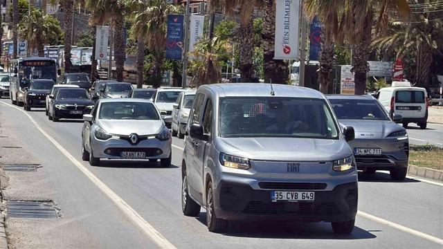 Bodrum&rsquo;da tatilini bitirenler d&ouml;n&uuml;şe ge&ccedil;ti 2